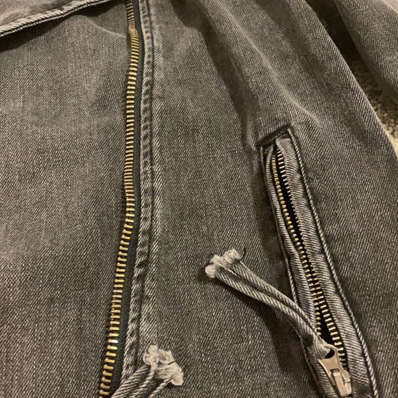 GREY Oversized Jean jacket-Medium - Picture 3 of 7